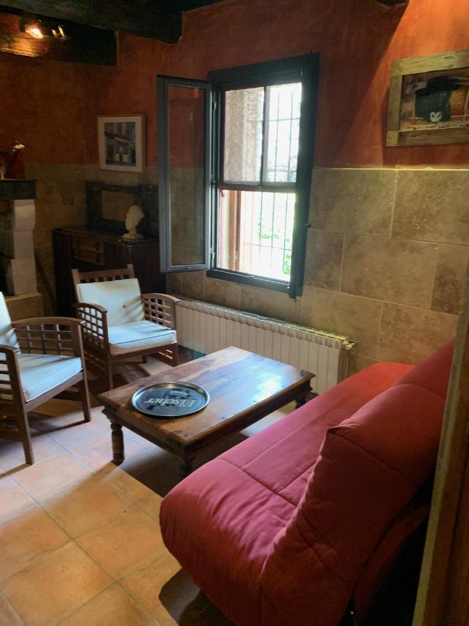 La Maison Sur La Place Эг-Морт Экстерьер фото